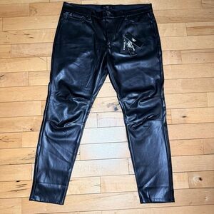 Jordan Craig Jeans - Pu Leather W/ Darts - Black - JT2250 Men’s 40